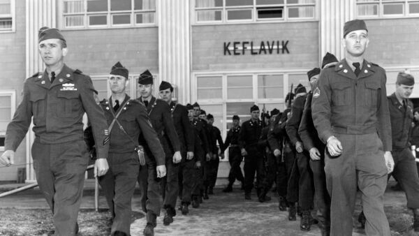 Islanda: Frontiera Războiului Rece